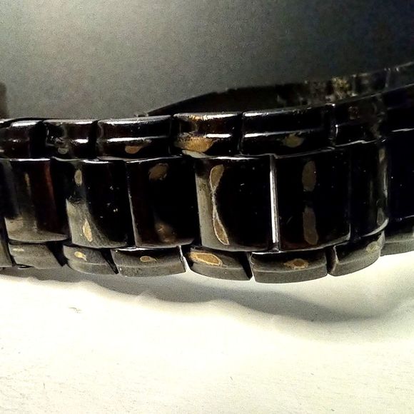 Guess Large Black Chronograph Wrist Watch Rhinestones - Picture 5 of 7